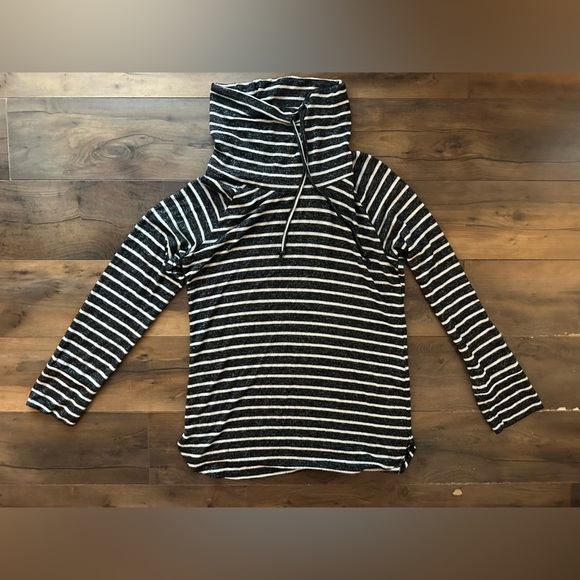 mix by 41 Hawthorn Tops - 🖤 Mix by 41 Hawthorn Striped Knit Hoodie Tunic | Size M